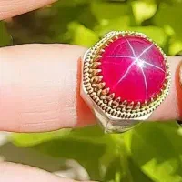 یاقوت استار