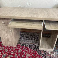 میز تحریر و کامپیوتر|میز تحریر و کامپیوتر|فلاورجان, |دیوار