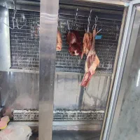 چرخ گوشت و یخچال قصابی