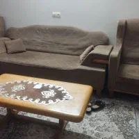 یک دست مبل راحتی ۷نفره با میز جلو مبلی