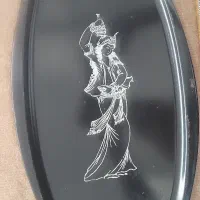 سینی قدیمی رخ دار