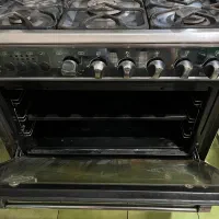 اجاق گاز فردار ۵ شعله و سالم