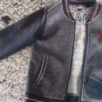 کاپشن|لباس|ازنا, |دیوار