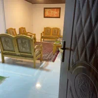 سوئیت نوساز و تمیز حیاط دار نزدیک دریا|اجارهٔ کوتاه‌مدت آپارتمان و سوئیت|تنکابن, |دیوار