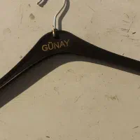چوب لباسی استوک درحد نو کارکرده|حراج|تهران, علیآباد|دیوار