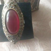 انگشتر نگین دار