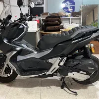 هوندا adv150