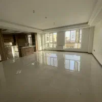 ۲۳۰متر ۴ خواب ۸ ساله۳ پارکینگ سازمان برنامه شمالی