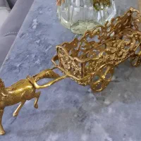 جاقاشقی وشیرینی خوری سه طبقه