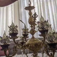 یک عدد لوستر برنجی ۸ شاخه/سنگین و زیبا|لوستر و چراغ آویز|تهران, جنت‌آباد شمالی|دیوار