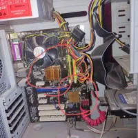 جمع آوری کامپیوتر قدیمی وکیس و مانیتوربه قیمت بالا|قطعات و لوازم جانبی رایانه|خرمدره, |دیوار