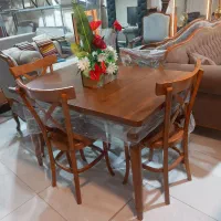 میز ناهار خوری