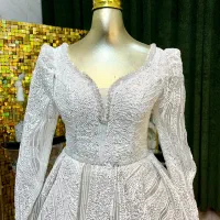 اجاره لباس عروس فقط و فقط ۴ تومن