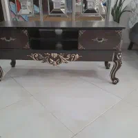 میز تلویزیون بدون خطو خش سالمه سالمه
