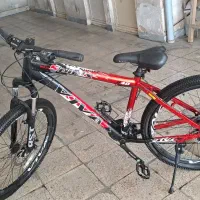 یک عدد دوچرخه نو وتمیز به قیمت مناسب فروخته میشود