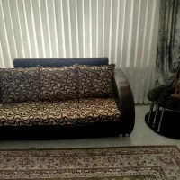 مبل راحتی همراه عسلی
