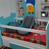 تخت گهواره ای و کمد و کرییر و کالسکه