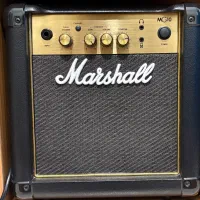 امپلیفایر گیتار و دو عدد افکت