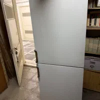یخچال فریزر آ ا گ AEG