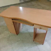 میز کامپیوتر نو خیلی کم کارکرد