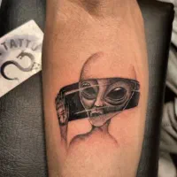 آموزش و اجرای تاتو بدن