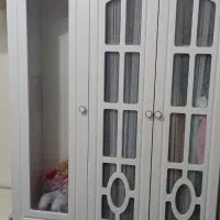 تخت و کمد کودک