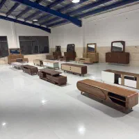 خیاط ،کارگر ساده  ، خانم ، اقا