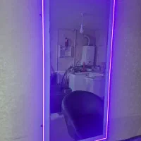 تخت و آینه و پاف