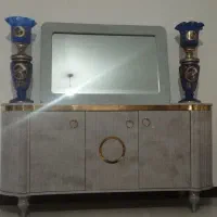 آینه کنسول تمیز وزیبا همراه میز تی وی