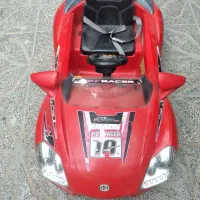 ماشین شارژی قابل حرکت با دنده و کنترل