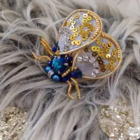 آموزش گلدوزی و جواهر دوزی