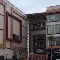 فروشنده خانم نیمه وقت همافران