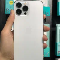 iPhone 13 Pro تک سیم رنگ سفید