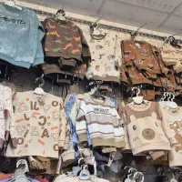 فروشنده خانم واقا