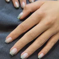 خدمات تخصصی کاشت و زیبایی ناخن|خدمات آرایشگری و زیبایی|زنجان, |دیوار