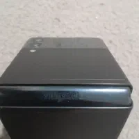 گوشی سامسونگ گلکسیz  filip4  فقط بردش خرابه