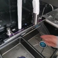 نشتیاب ترکیدگی دستگاه لوله تعمیرات لوله کش پمپ آب|خدمات پیشه و مهارت|شیراز, معالیآباد|دیوار