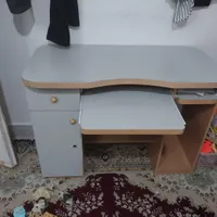 میز کامپیوتر
