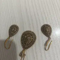 گوشواره وپلاک