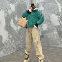 کاپشن|لباس|فولادشهر, B2|دیوار