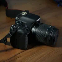 دوربین DSLR مدل canon 700d تمیز و کم کارکرد|دوربین عکاسی و فیلم‌برداری|تهران, دروس|دیوار