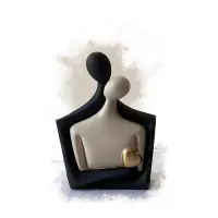 مجسمه همدم