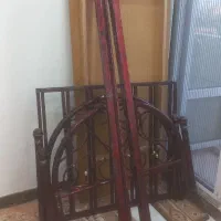 تخت آهنی