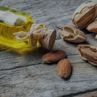 ماساژ با روغن های گیاهی ارگانیک