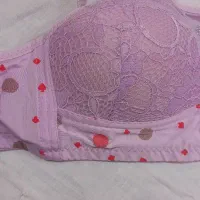 سوتین کاپ دار|لباس|کاشان, یزد‌آباد|دیوار