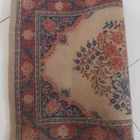 آینه سنگی قدیمی صندوق چوب فرش دستباف قدیمی و بالشت
