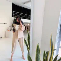 استخدام مدل خانم مجرد