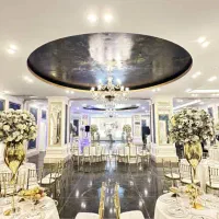 سالن اجتماعات جشن بله برون عقدنامزدی عروسی تولد