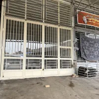 مغازه در میدان میوه و تره بار مرند