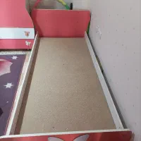 تخت خواب کودک و نوجوان|تخت و صندلی بچه|اسلام‌شهر, باغ فیض|دیوار